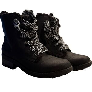 Life Stride Black Ankle Boots with Patterned Laces